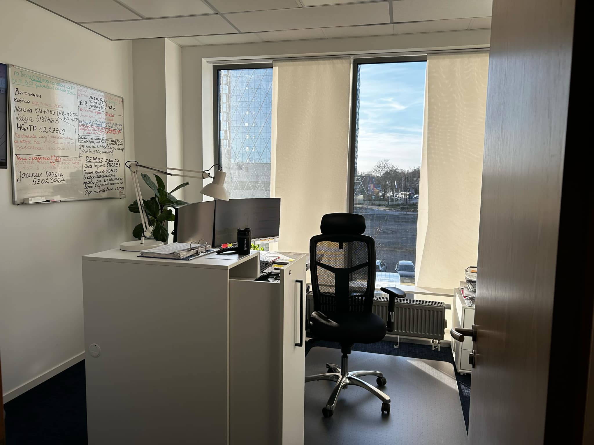 82259783-d054-4ced-8b6c-a7c02e0db91b 82259783-d054-4ced-8b6c-a7c02e0db91b