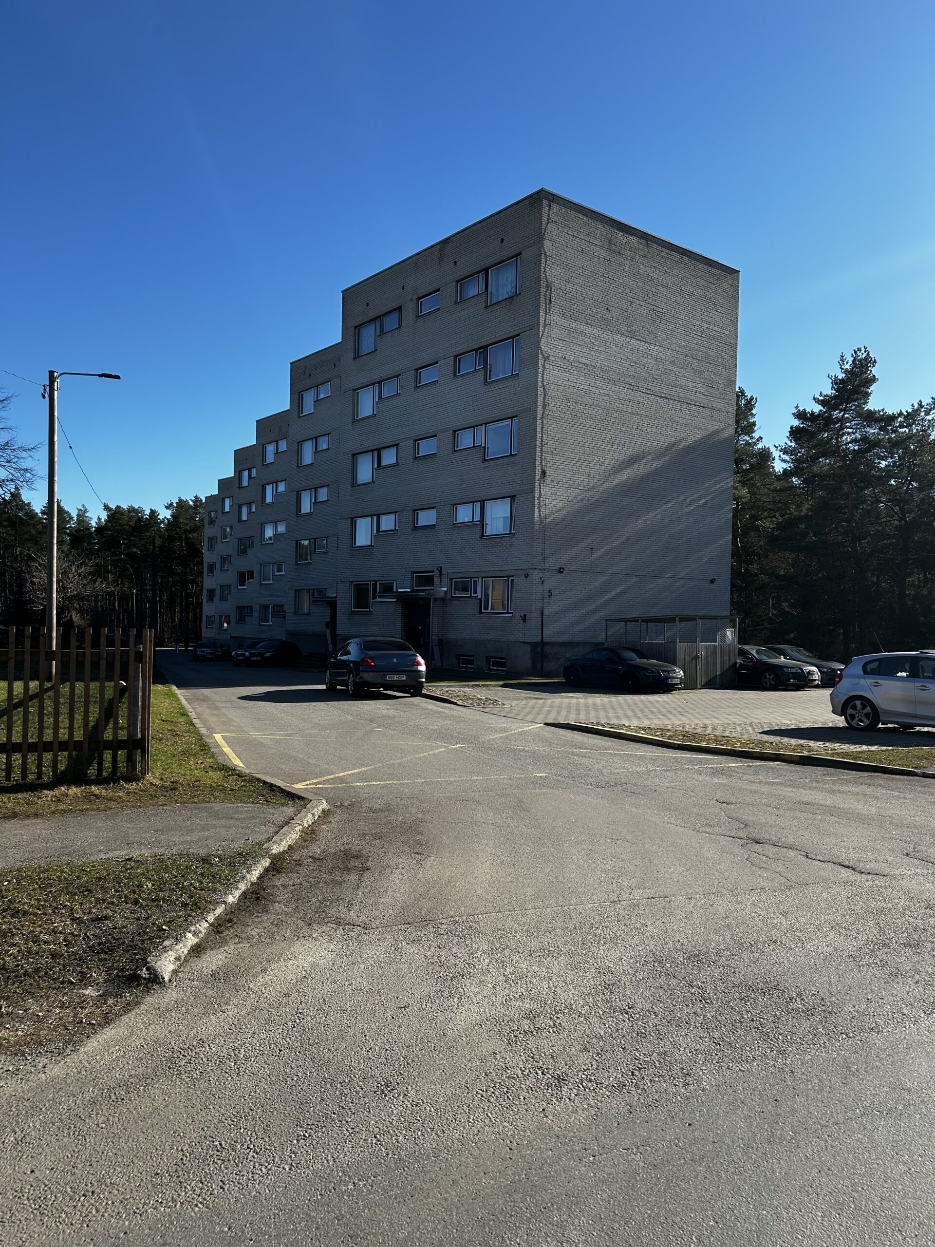 IMG_1020 (1) IMG_1020 (1)